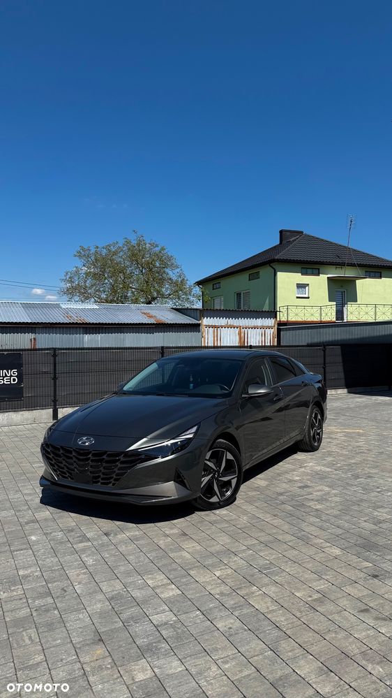 Hyundai Elantra 1.6 Executive CVT - 6