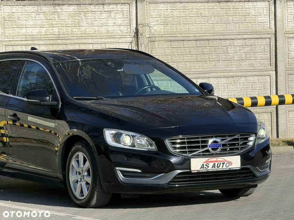 Volvo V60 D4 Momentum - 25