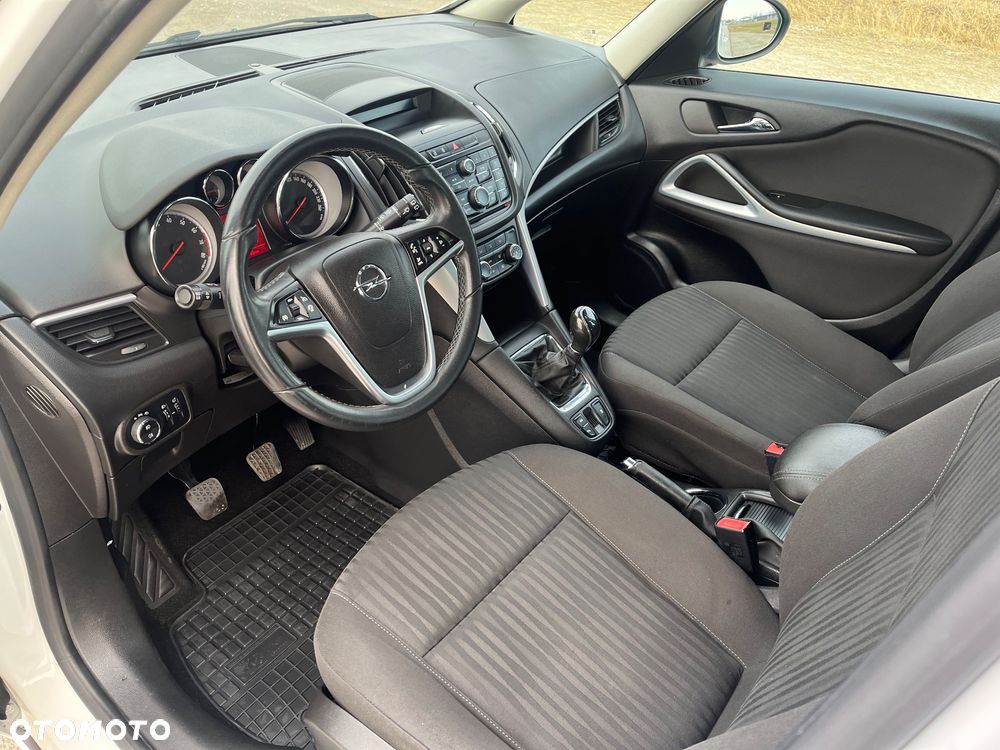 Opel Zafira Tourer 1.4 Turbo Edition - 26