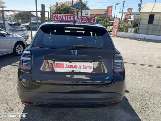 Fiat 600e 54 kWh (RED) - 13