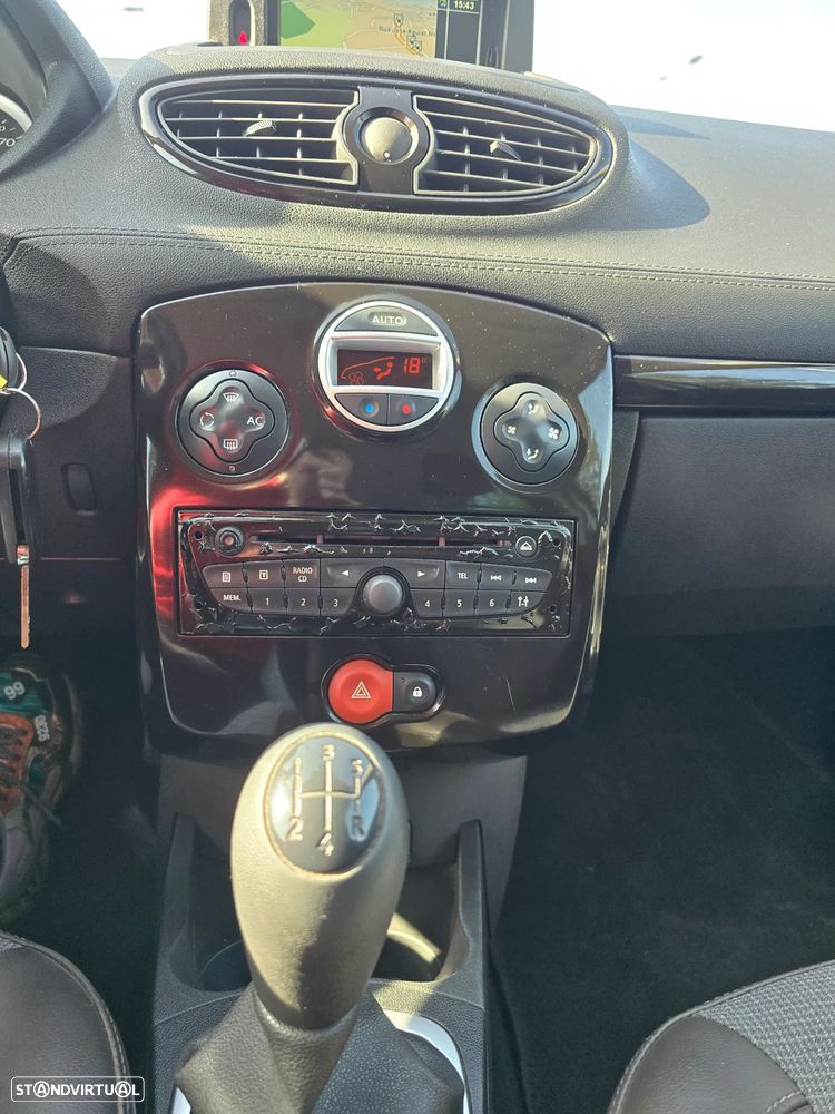 Renault Clio Sport Tourer - 11