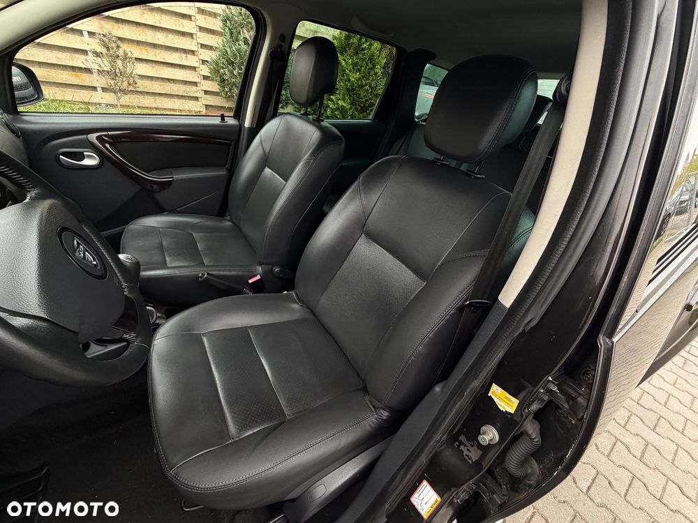 Dacia Duster 1.6 16V 105 4x2 Laureate - 6