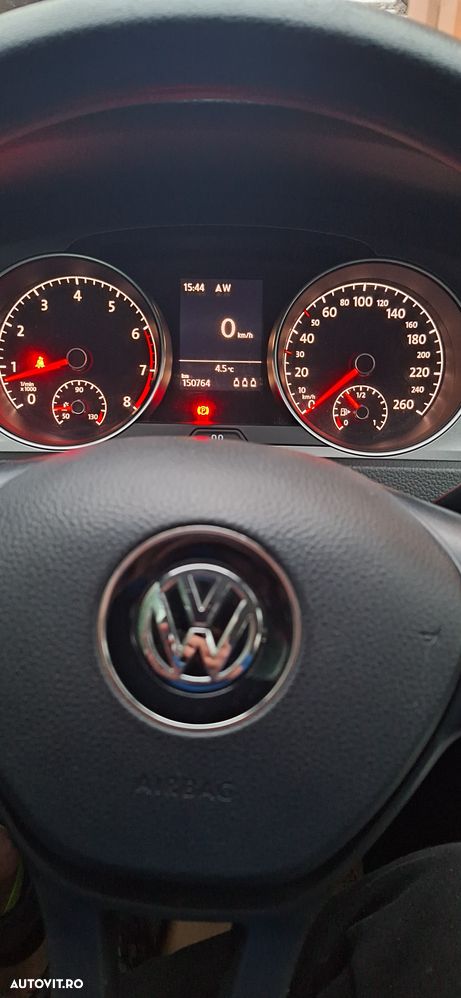 Volkswagen Golf 1.2 TSI BlueMotion Technology Team - 8