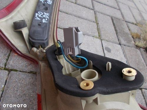 LAMPA BOCZNA GÓRNA PRAWA TYLNA V70 III XC70 III - 3