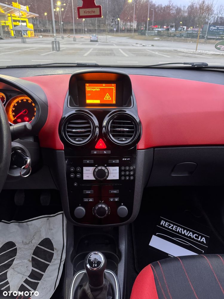 Opel Corsa 1.2 16V Cosmo - 6