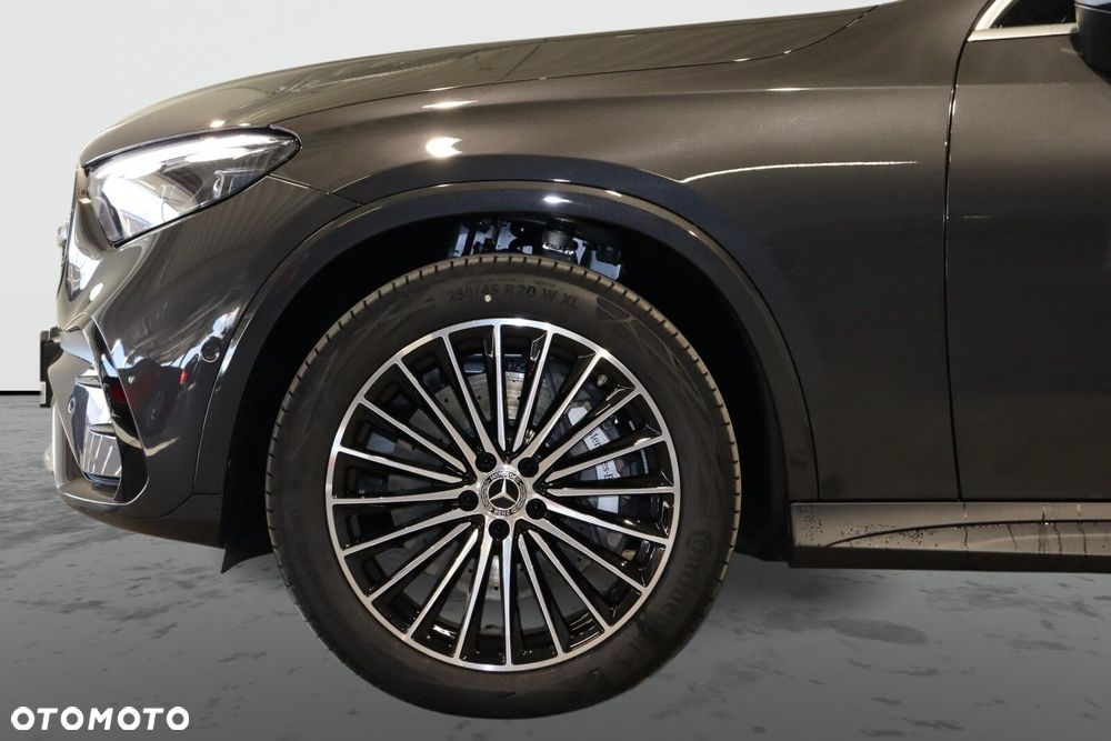 Mercedes-Benz GLC - 7