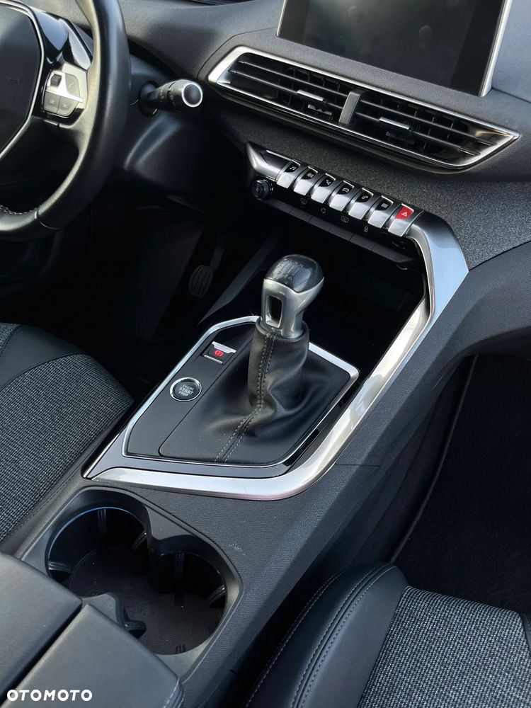 Peugeot 3008 - 12