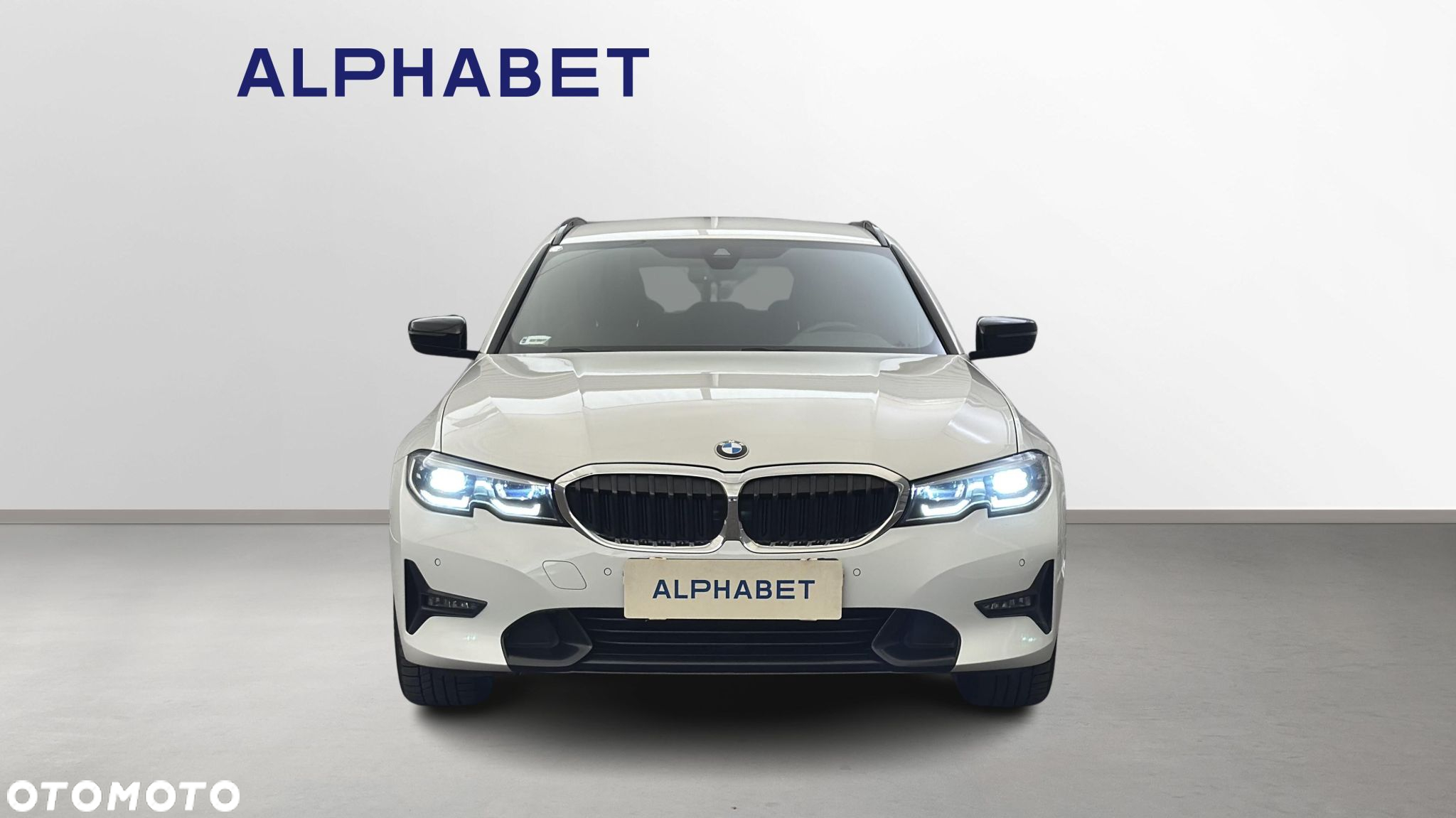 BMW Seria 3 320i - 9