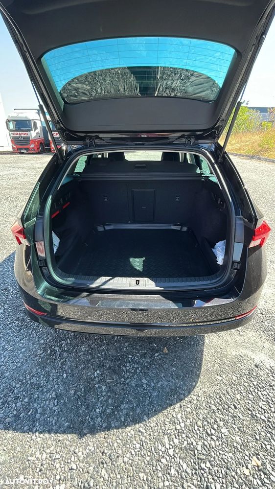 Skoda Octavia 2.0 TDI DSG Style - 4