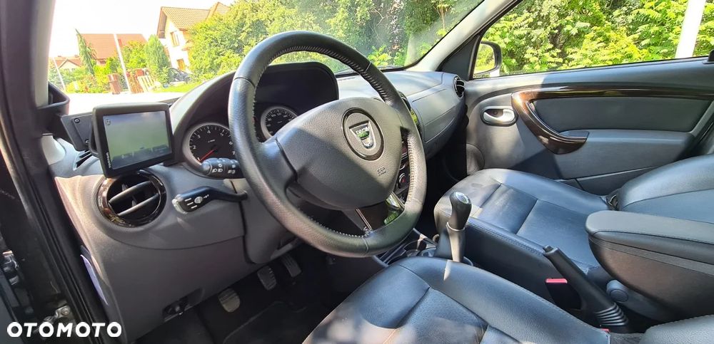 Dacia Duster 1.6 Laureate Euro5 - 10