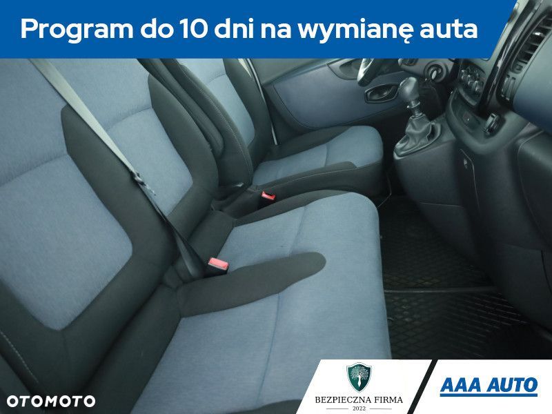 Opel Vivaro - 9