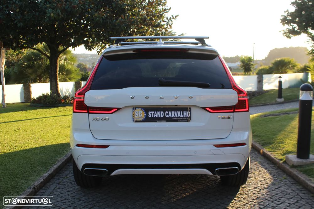 Volvo XC 60 2.0 T8 PHEV R-Design AWD - 4