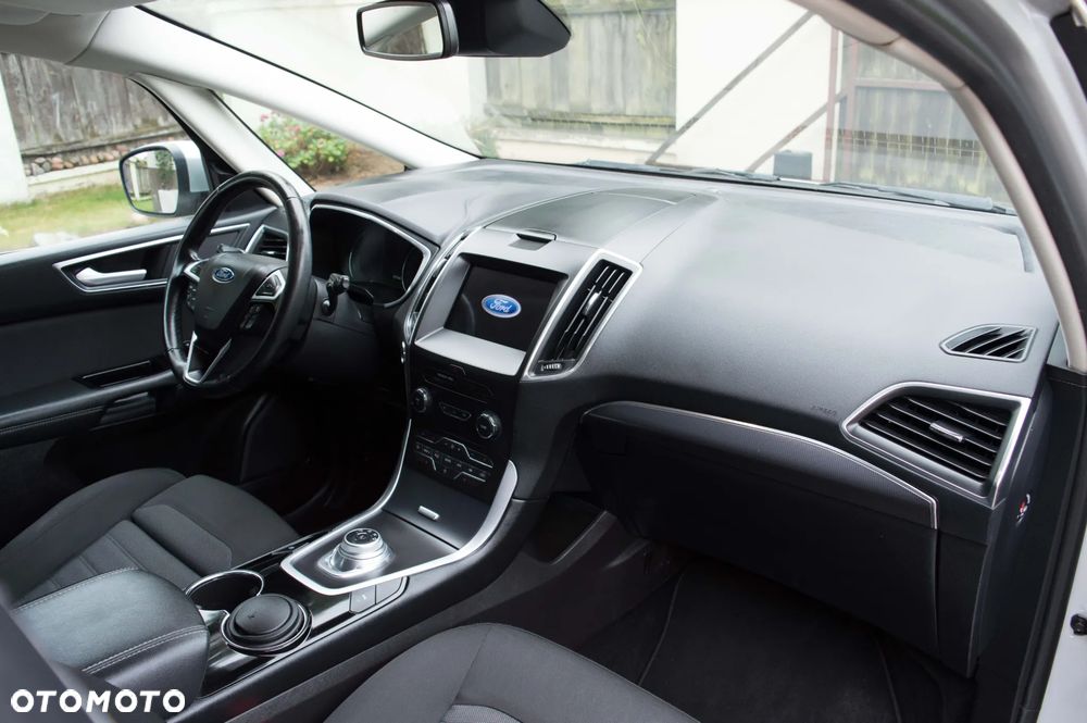 Ford S-Max 2.5 Duratec FHEV TITANIUM - 28
