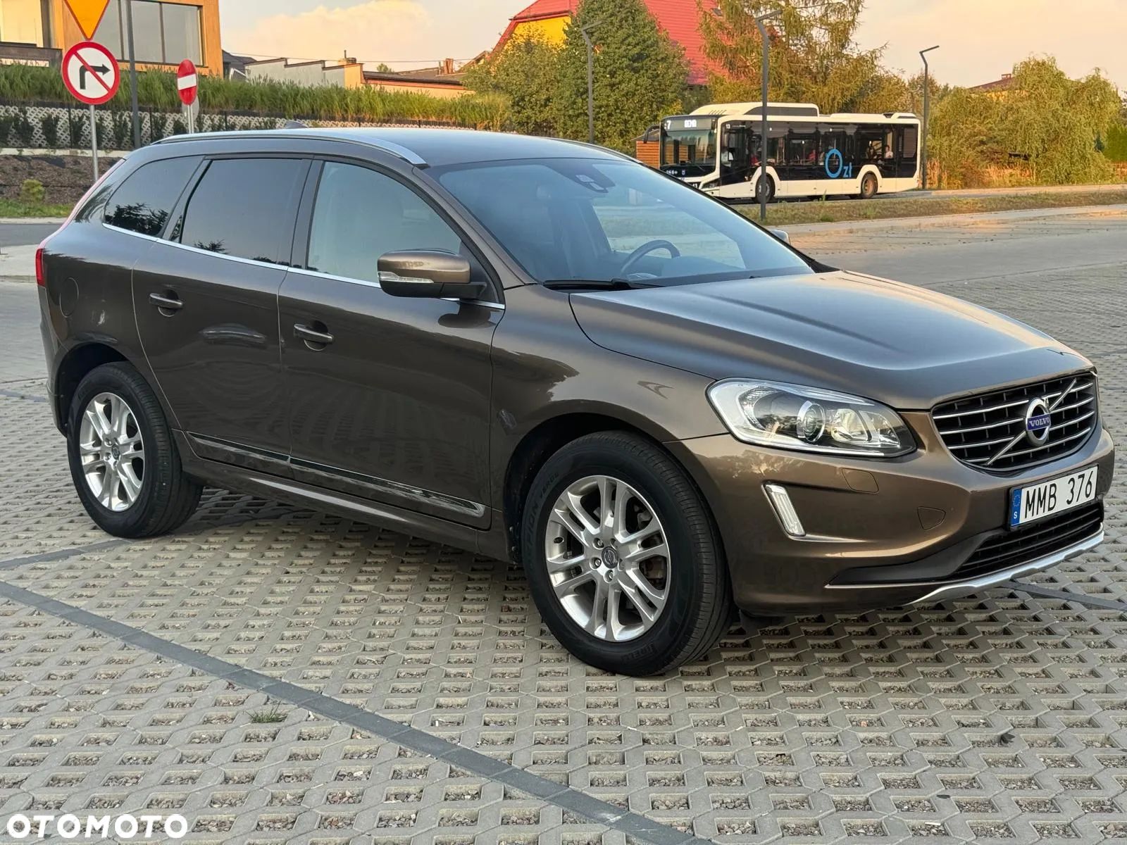Volvo XC 60 D4 Summum - 1