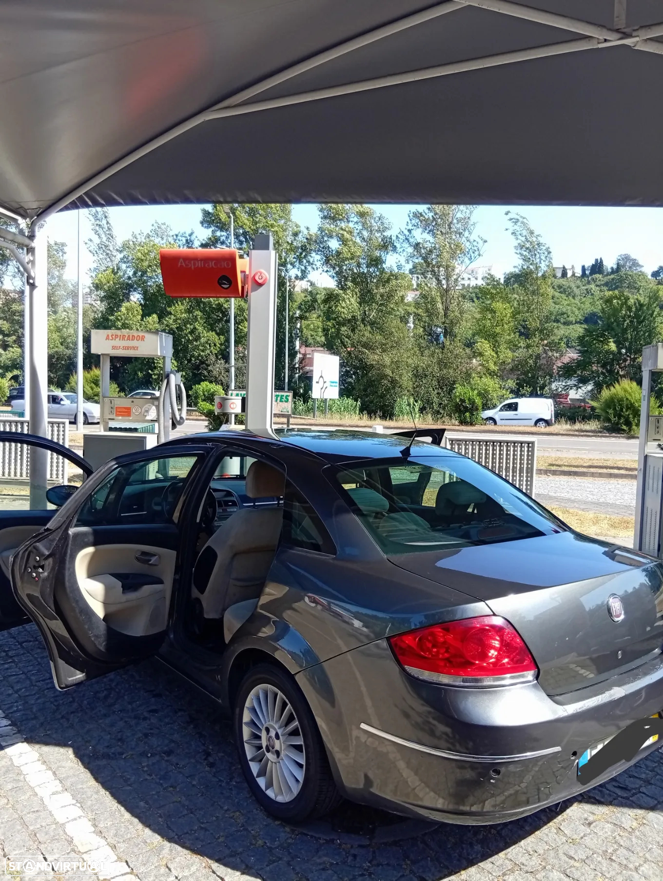 Fiat Linea 1.3 M-Jet Emotion - 4