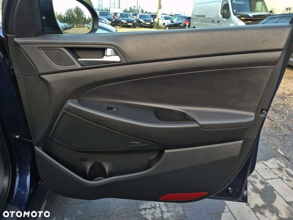 Hyundai Tucson 2.0 CRDi 4WD Automatik Premium - 24