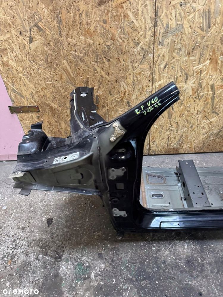 ćwiartka próg słupek lewy volvo v60 i 2011-2018 w-wa - 7
