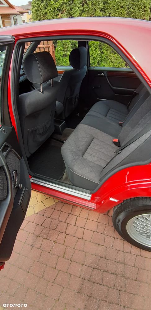 Mercedes-Benz W124 (1984-1993) ver-e - 10