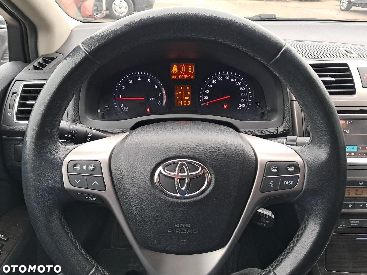 Toyota Avensis 1.8 Premium EU5 - 15