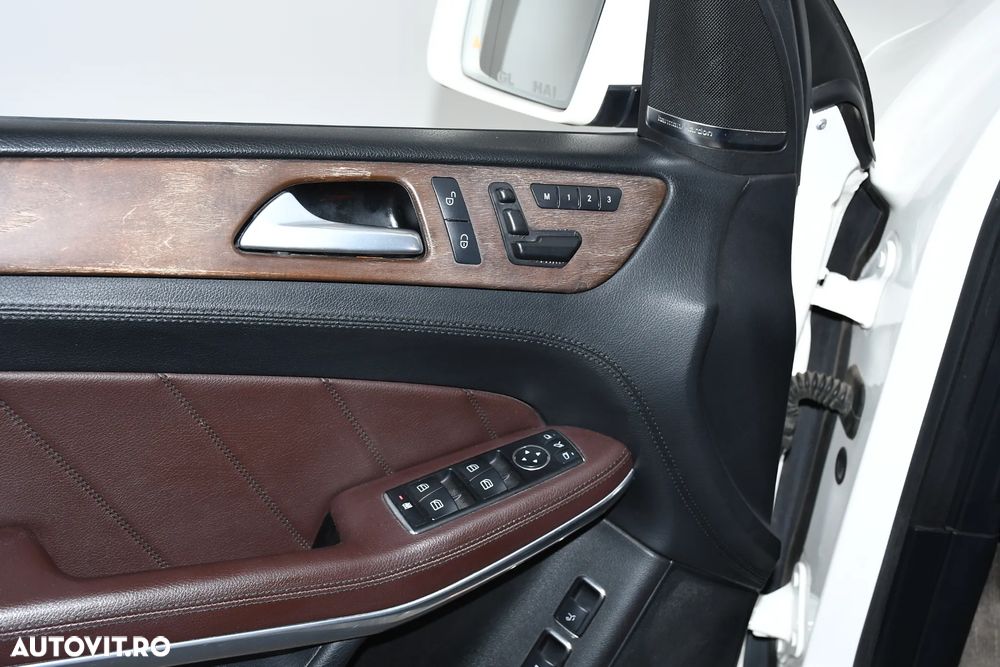 Mercedes-Benz GL - 24