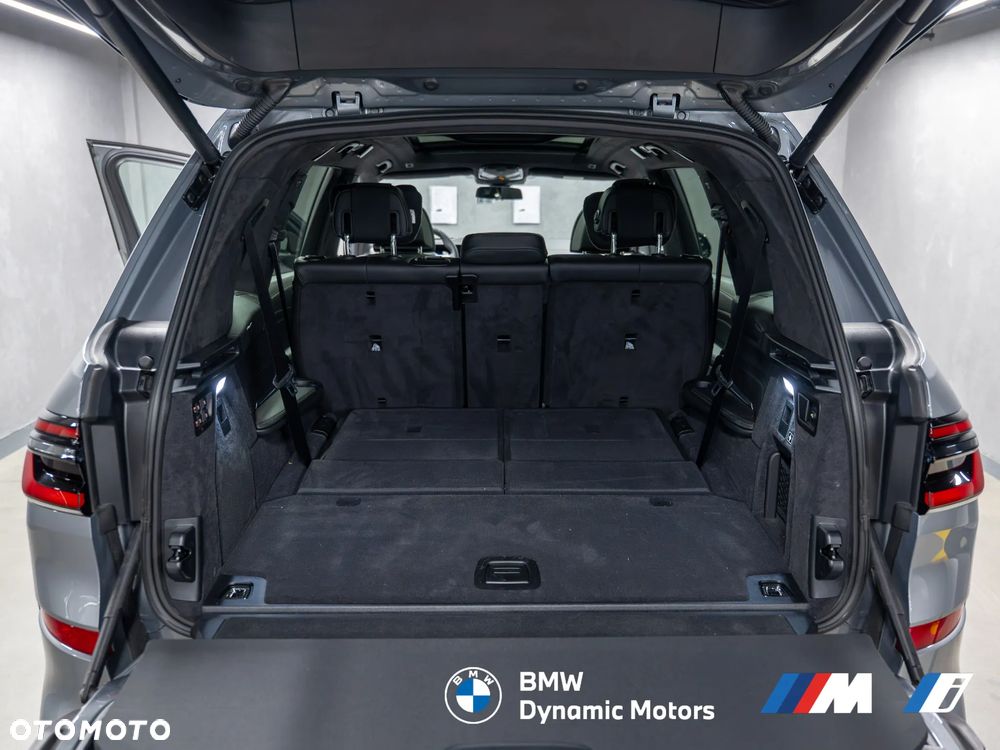 BMW X7 xDrive40i - 14