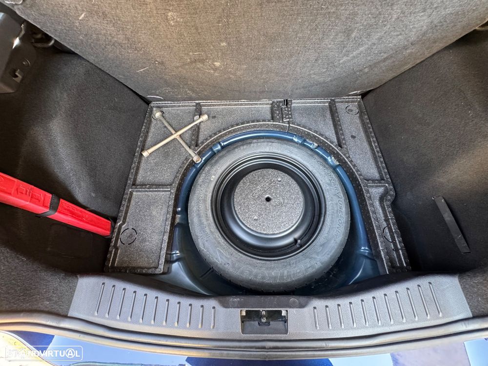 Ford Focus 1.0 SCTi Titanium - 16