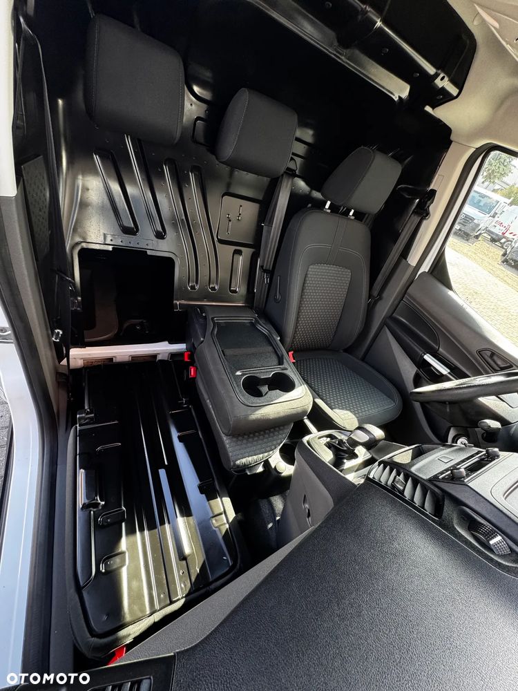 Ford Connect - 23
