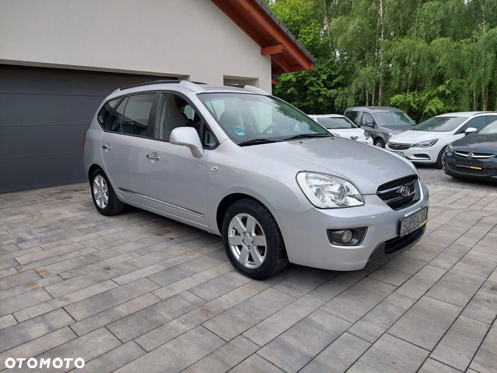 Kia Carens 2.0 CVVT EX - 7
