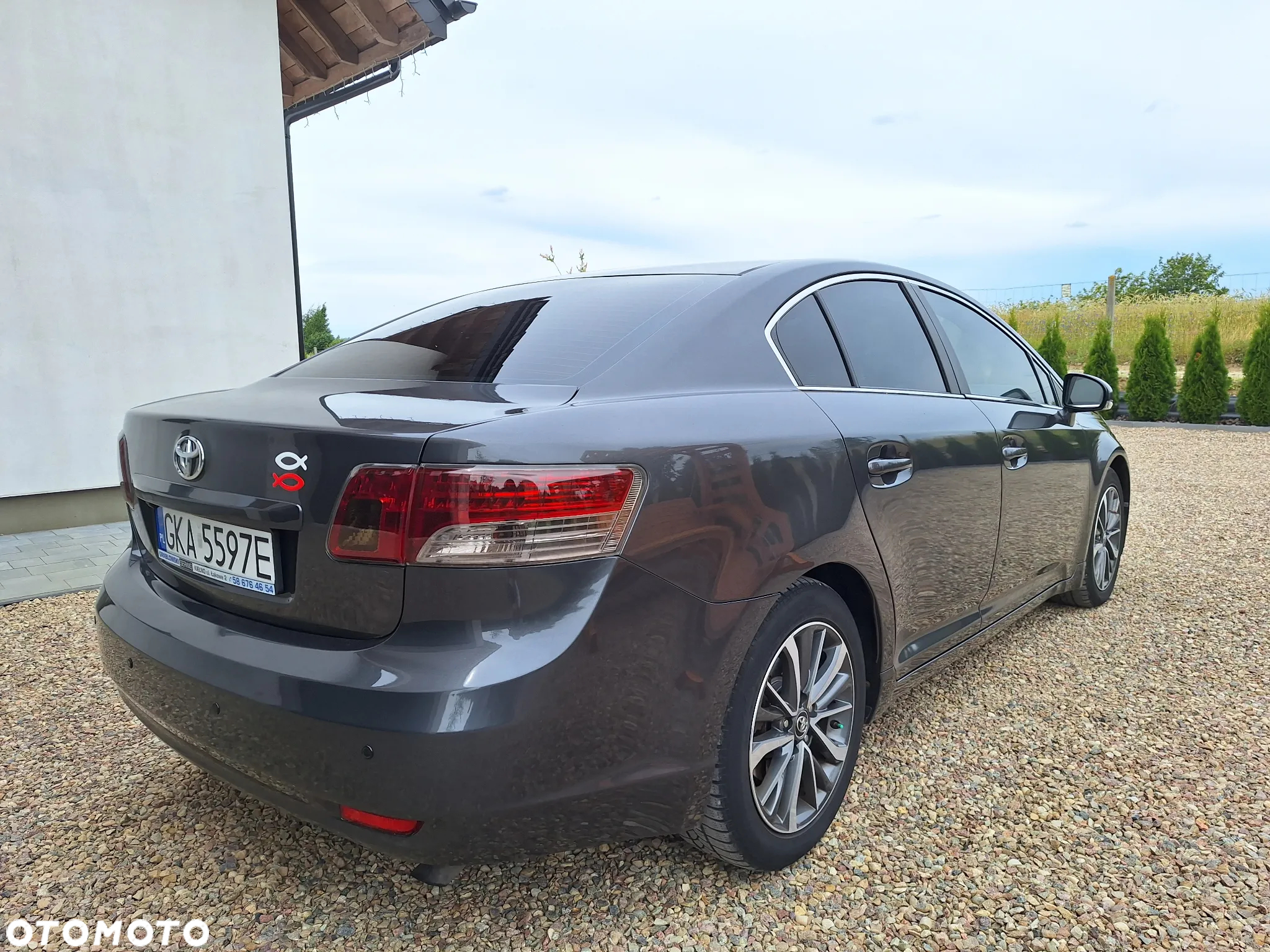 Toyota Avensis - 11