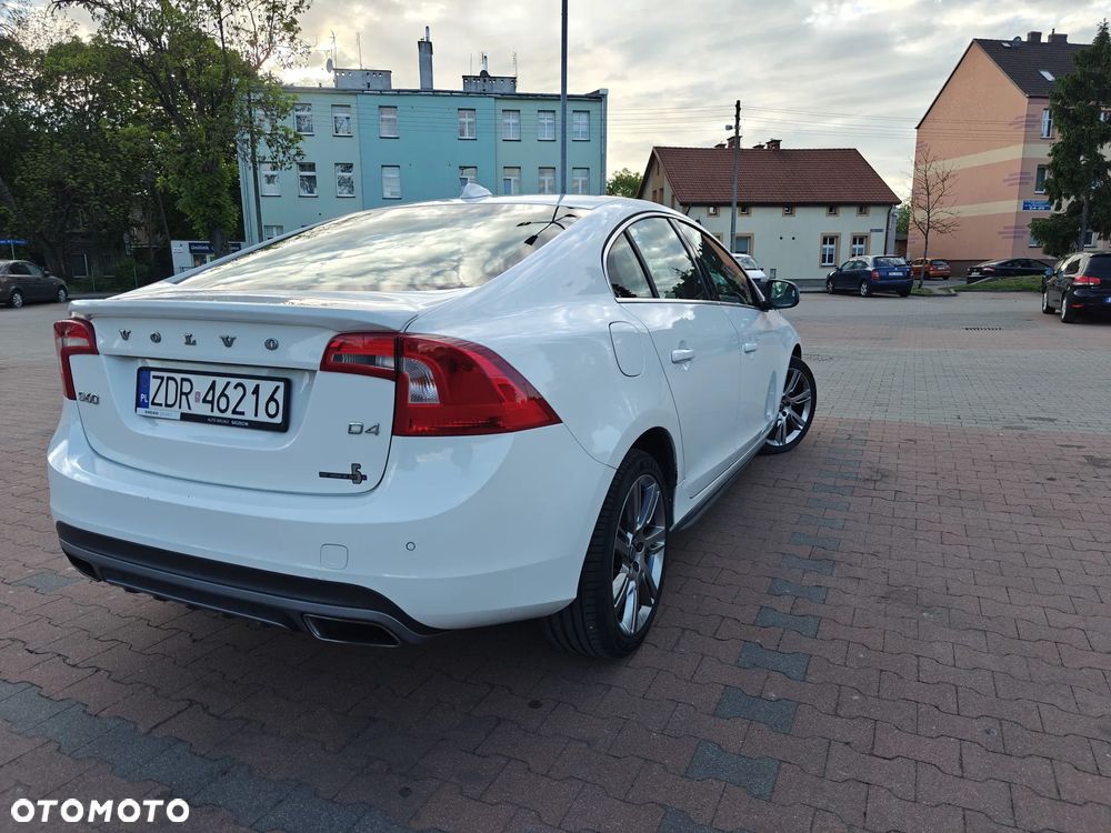 Volvo S60 D4 Drive-E Momentum - 5