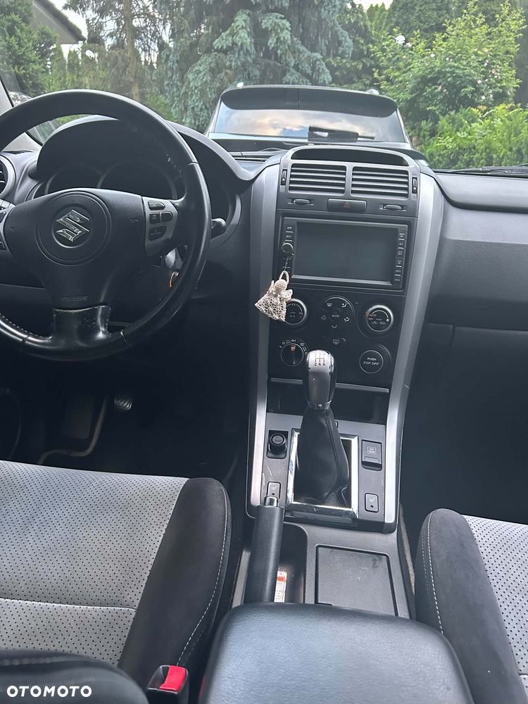 Suzuki Grand Vitara - 16