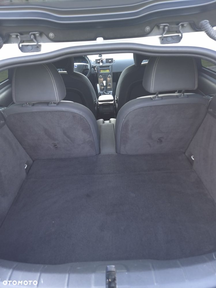 Volvo C30 2.0D R-Design - 9