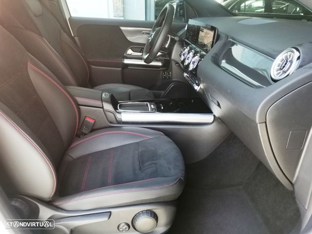 Mercedes-Benz GLA 250 e 8G-DCT AMG Line - 14