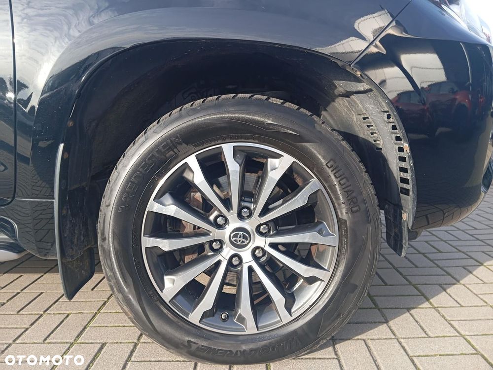 Toyota Land Cruiser - 24