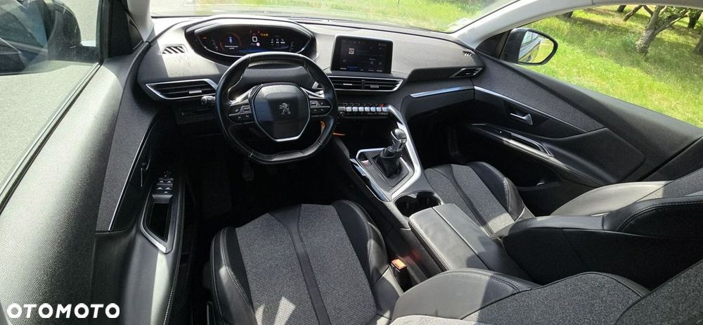 Peugeot 3008 - 11