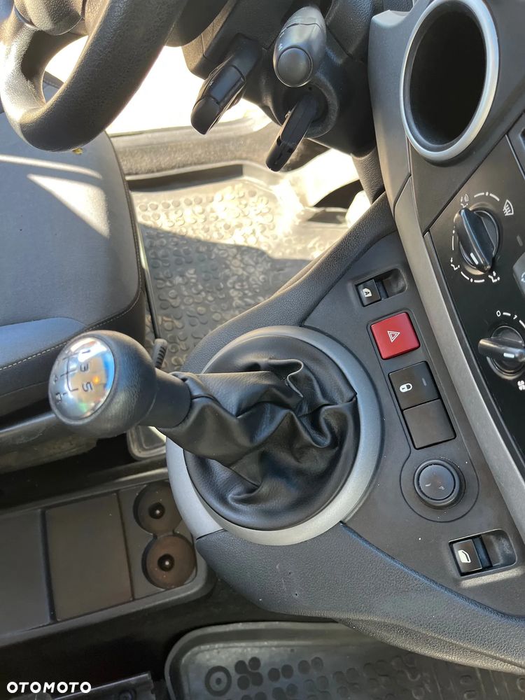 Peugeot Partner - 11