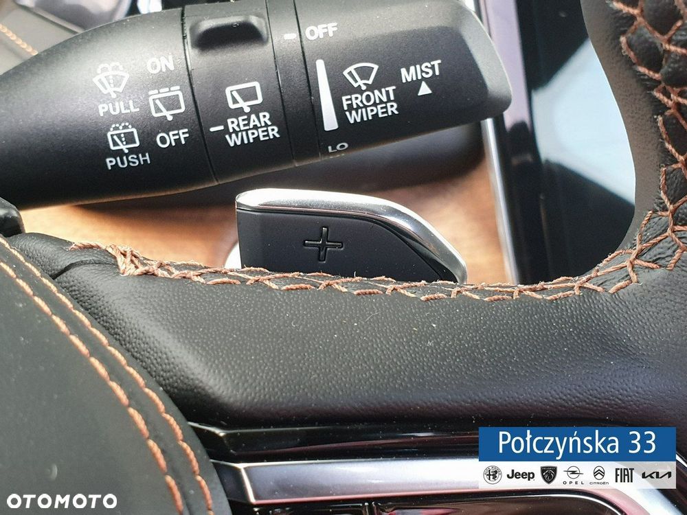 Jeep Grand Cherokee - 16