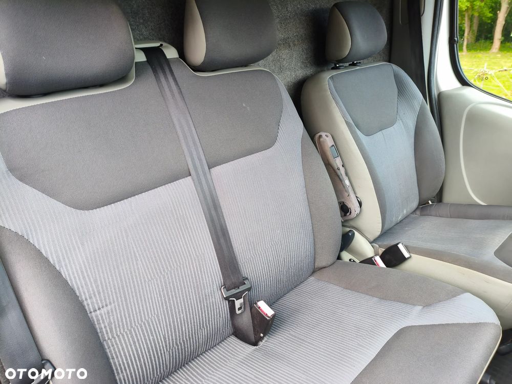 Opel Vivaro - 14
