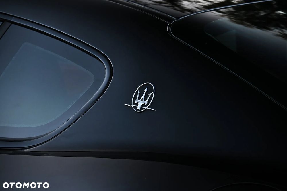 Maserati GranTurismo S Automatik - 25