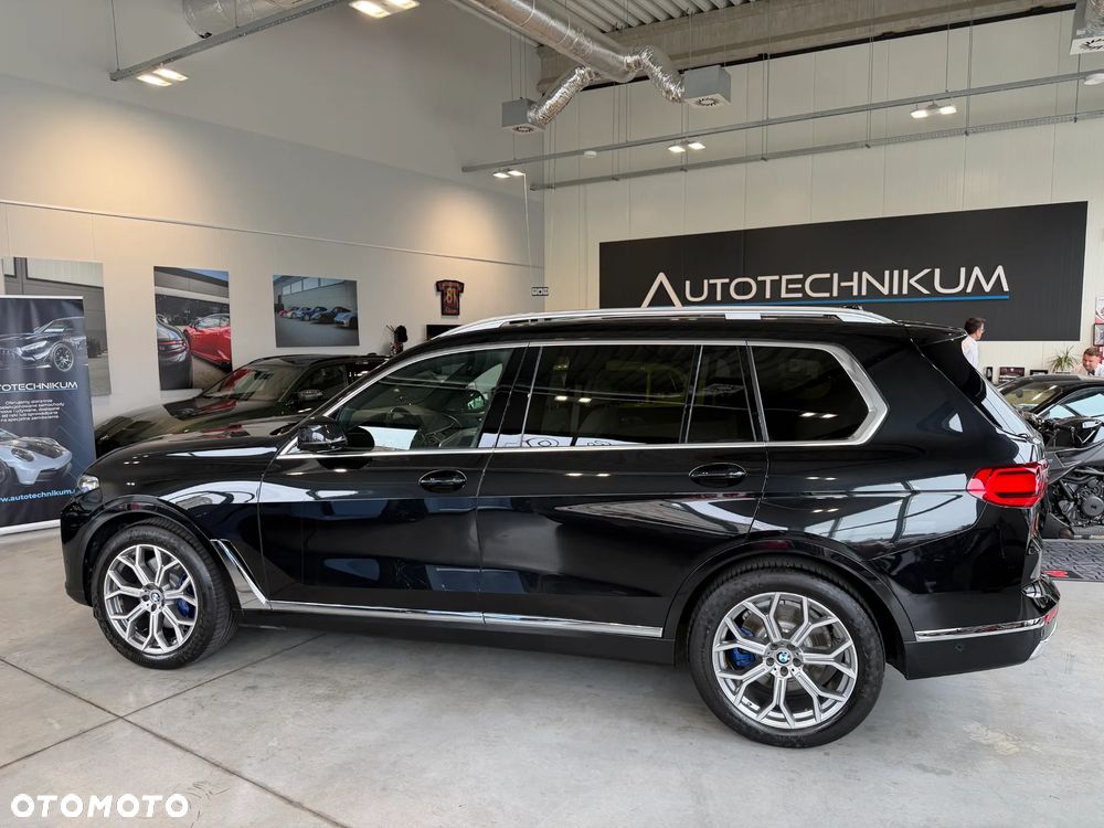 BMW X7 - 8