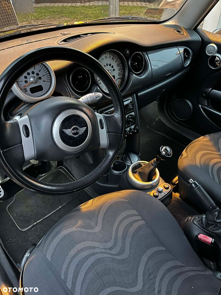 MINI ONE Standard - 14