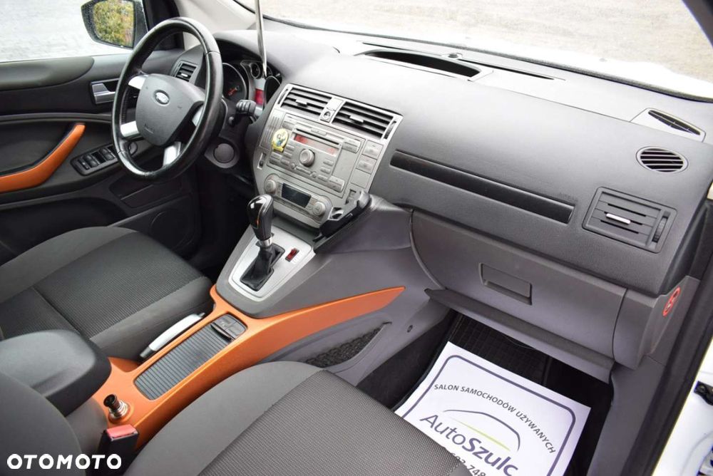 Ford Kuga - 22