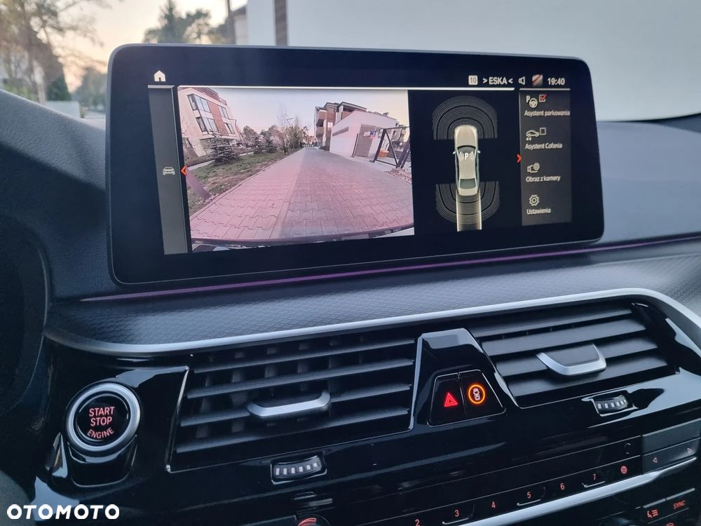 BMW Seria 5 530i xDrive mHEV M Sport sport - 22