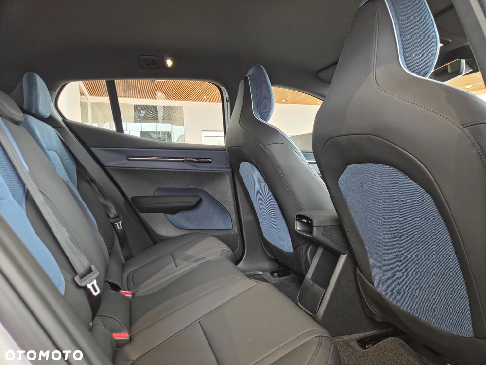 Volvo EX30 69kWh Twin Motor Plus - 15
