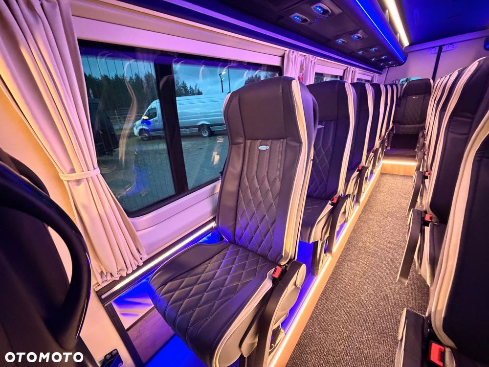 Mercedes-Benz Sprinter 519 - 10