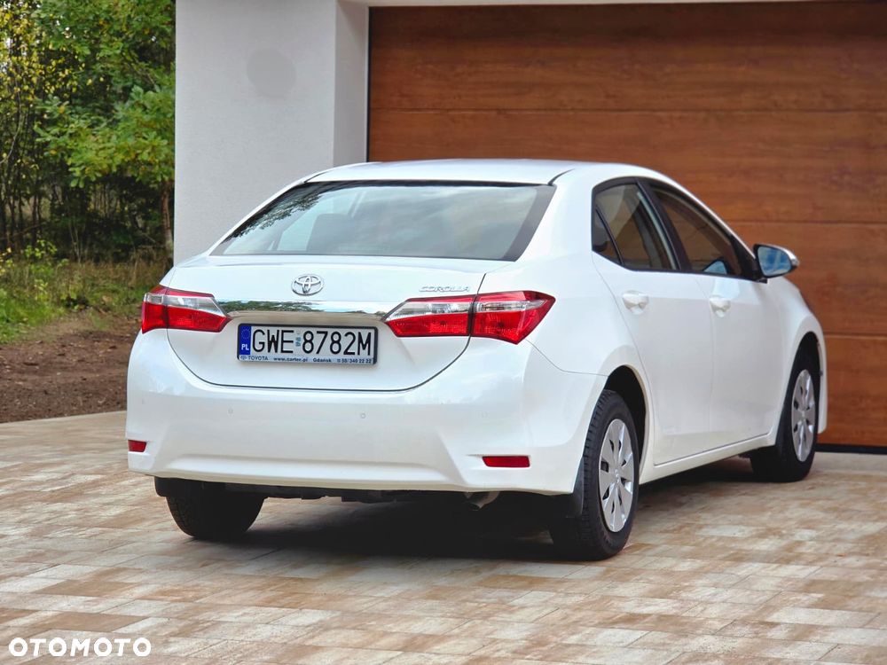 Toyota Corolla - 12