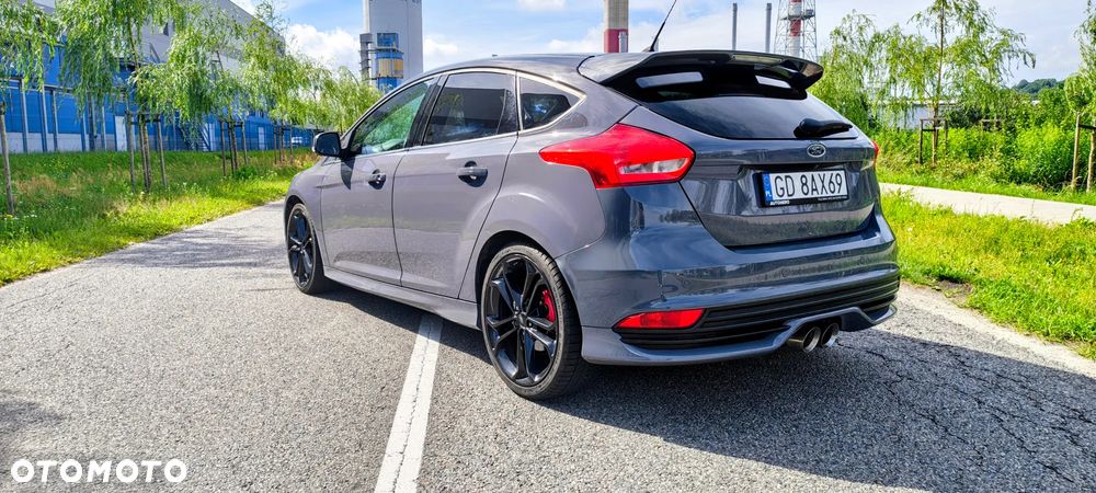 Ford Focus 2.0 TDCi ST-2 - 5