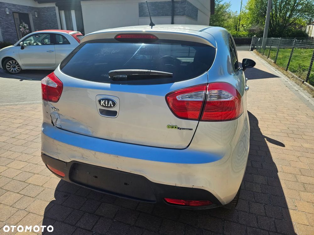 Kia Rio 1.1 CRDI Dream Team Edition - 5