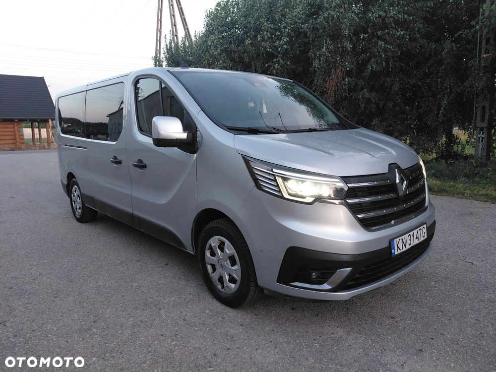 Renault Trafic 2.0 dCi - 12