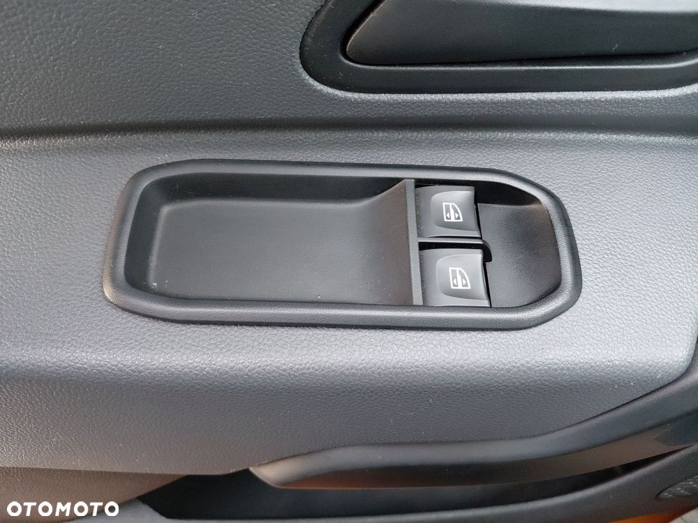 Dacia Duster 1.0 TCe Essential - 23